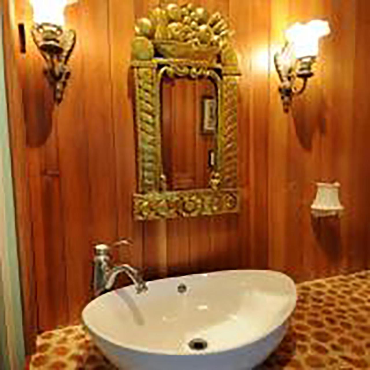 Hotel Wedgwood Manor And Glamping Retreat Crawford Bay Exterior foto