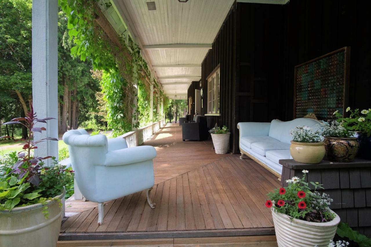 Hotel Wedgwood Manor And Glamping Retreat Crawford Bay Exterior foto