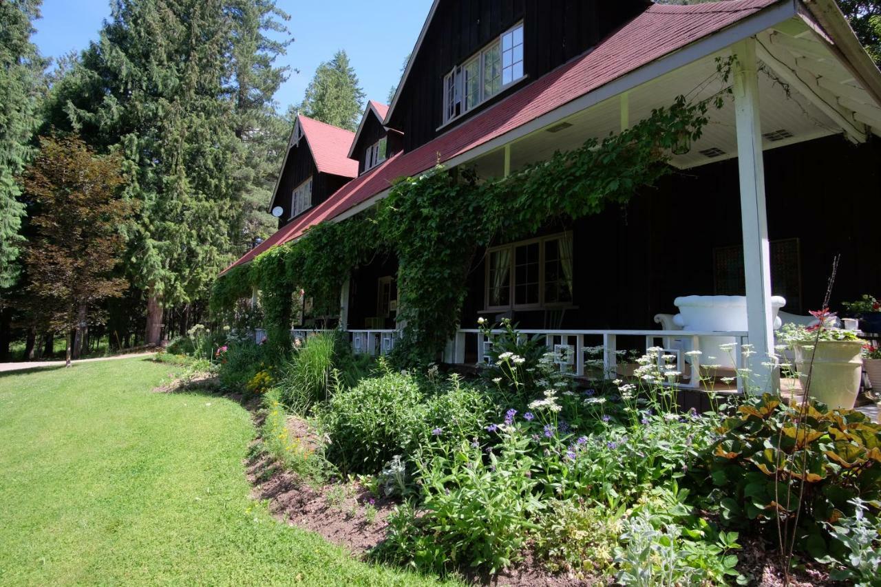 Hotel Wedgwood Manor And Glamping Retreat Crawford Bay Exterior foto